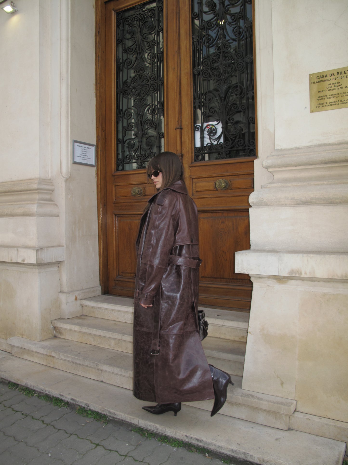 Trenchcoat aus echtem Leder in Haselnussbraun