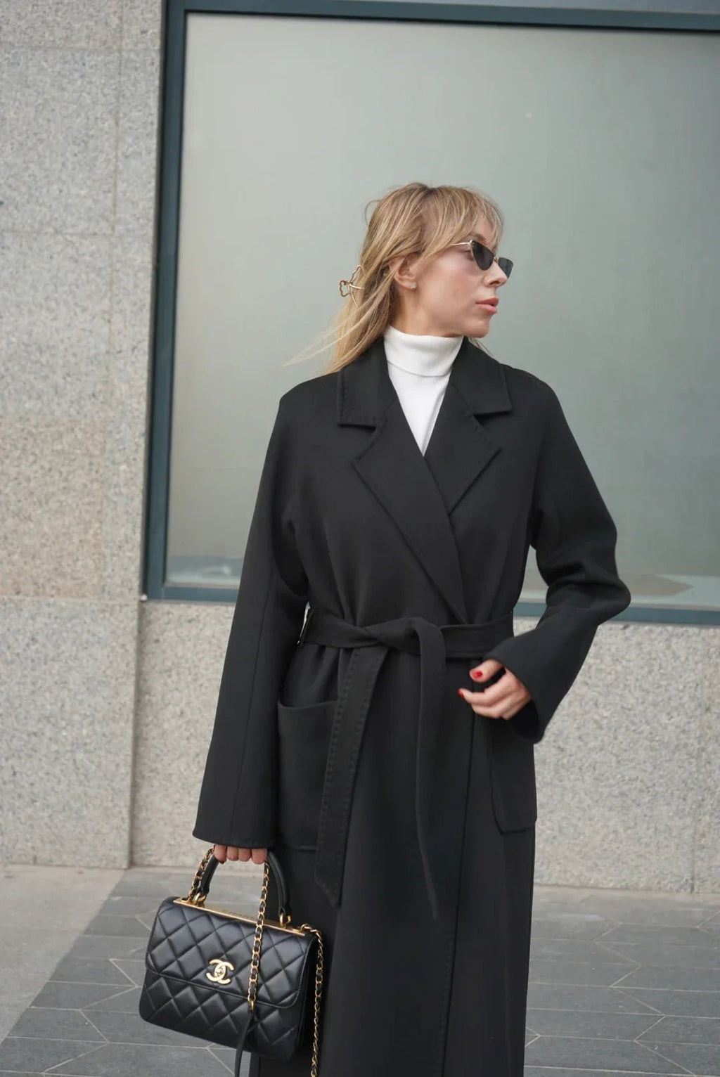 Palton Lou negru din casmir - INURI